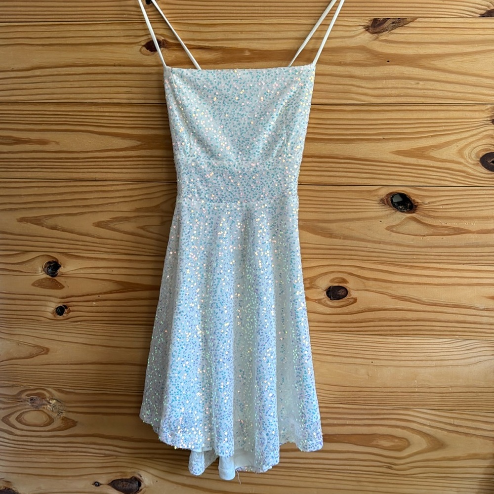 Beautiful White w Sequins Dress - Size S - NWT
